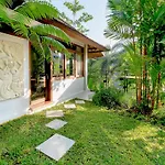Villa Umah Shanti