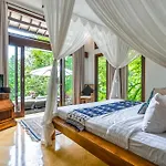 Villa Umah Shanti
